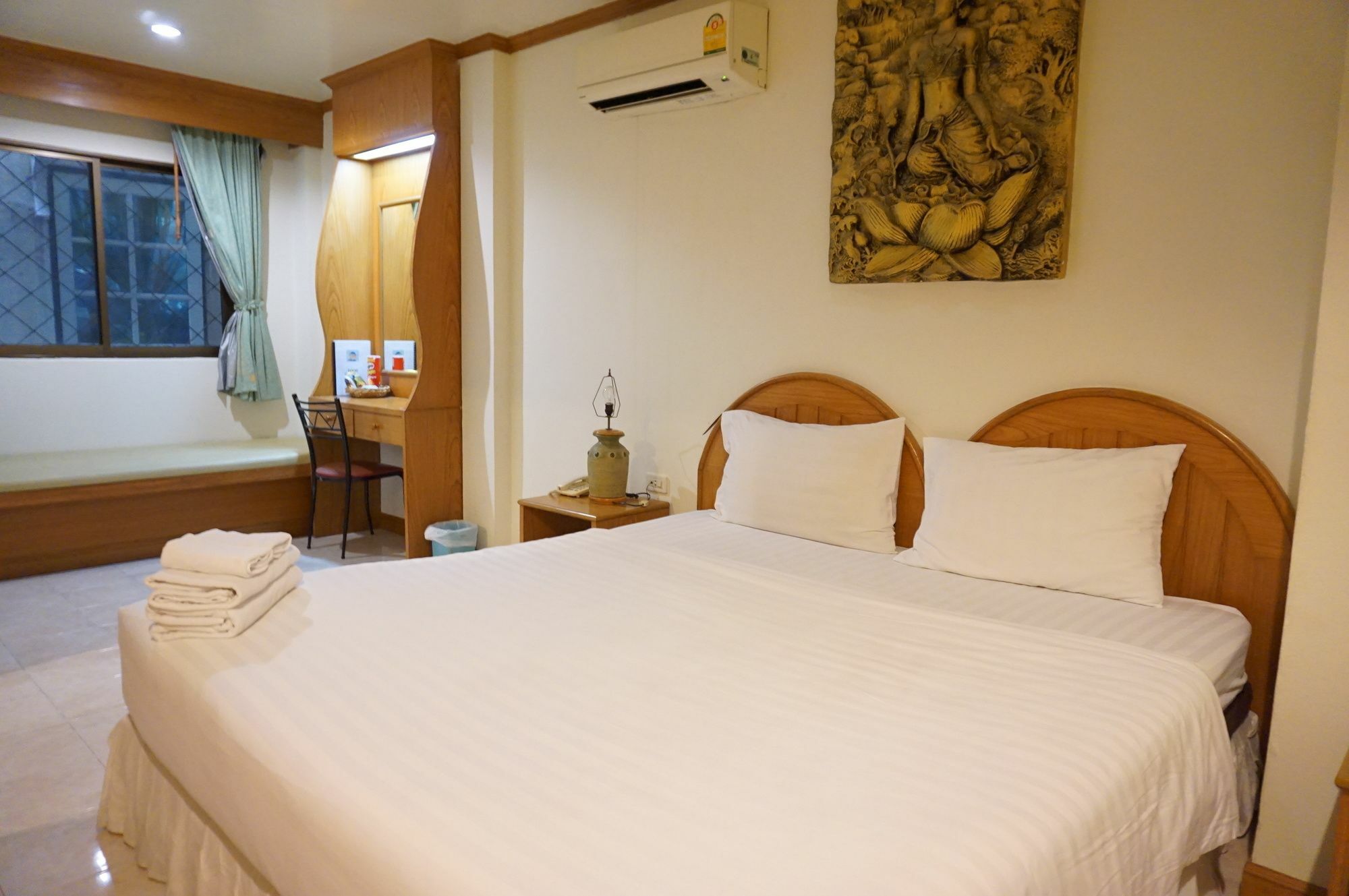 Andaman Sea Patong Hotel Ngoại thất bức ảnh